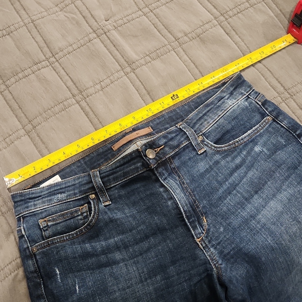 Medium Wash Joe's Jeans "Fiona" Blue Skinny Jeans Size 30! - Picture 8 of 10